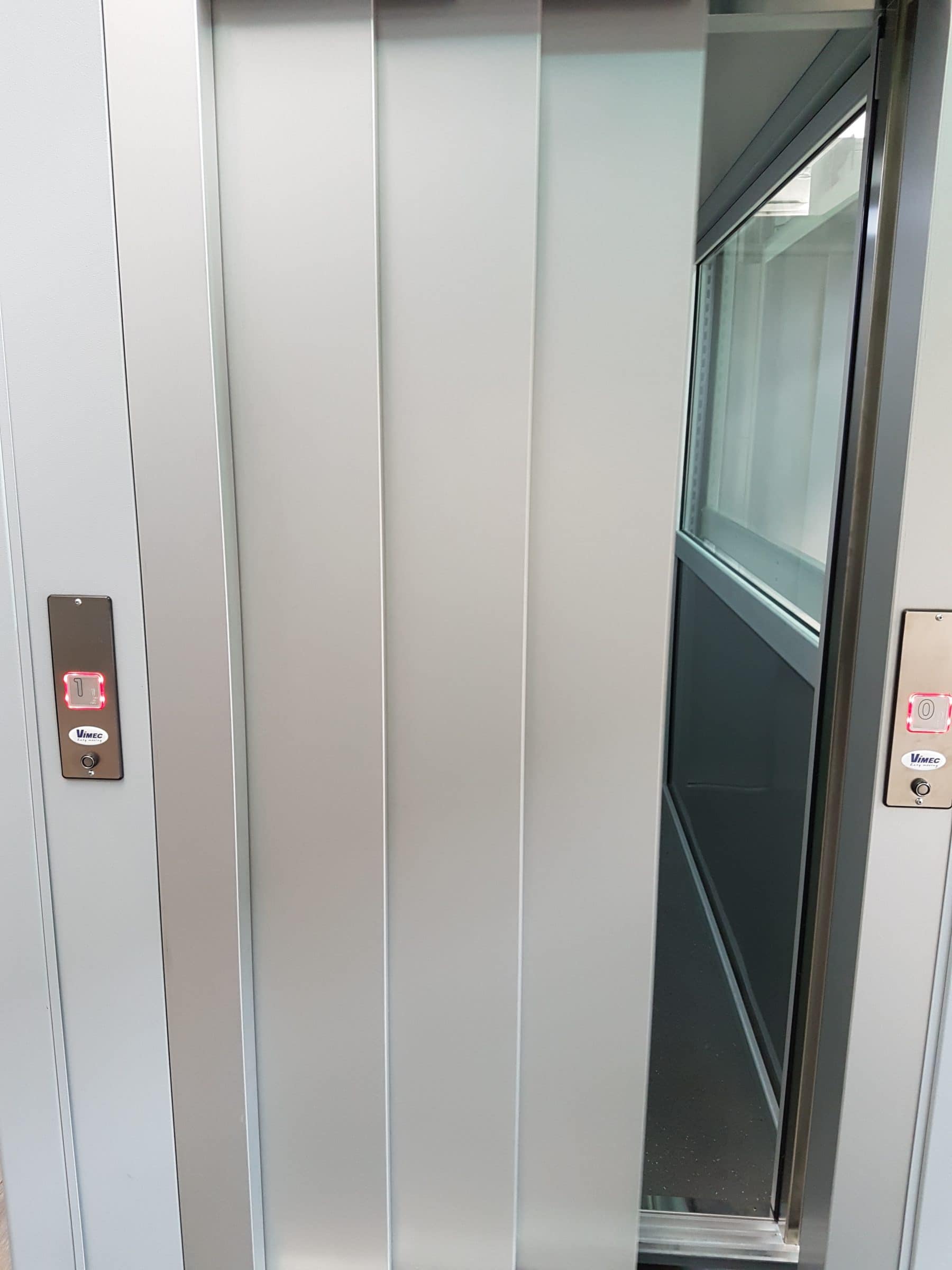 Gartec 8000 Hydraulic Cabin Stretcher Lift Gartec Lifts